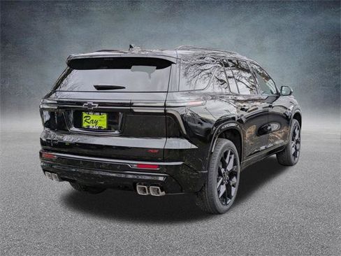 New 2026 Chevrolet Traverse RS w/ LPO, Floor Liner Package image 4