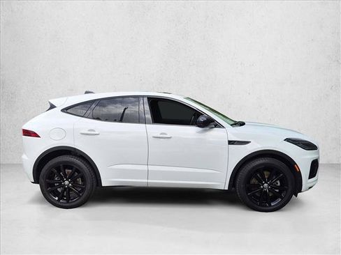 Certified 2024 Jaguar E-PACE R-Dynamic SE AWD/4WD image 4