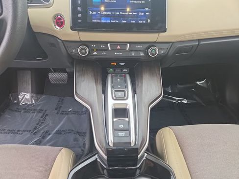 Used 2018 Honda Clarity Plug-In Hybrid image 11