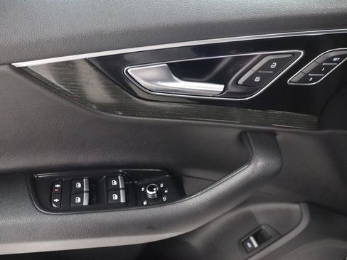 Used 2017 Audi Q7 3.0T Premium Plus AWD/4WD image 14