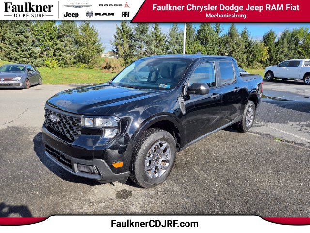 Used 2025 Ford Maverick XLT w/ Equipment Group 301A AWD/4WD image 1
