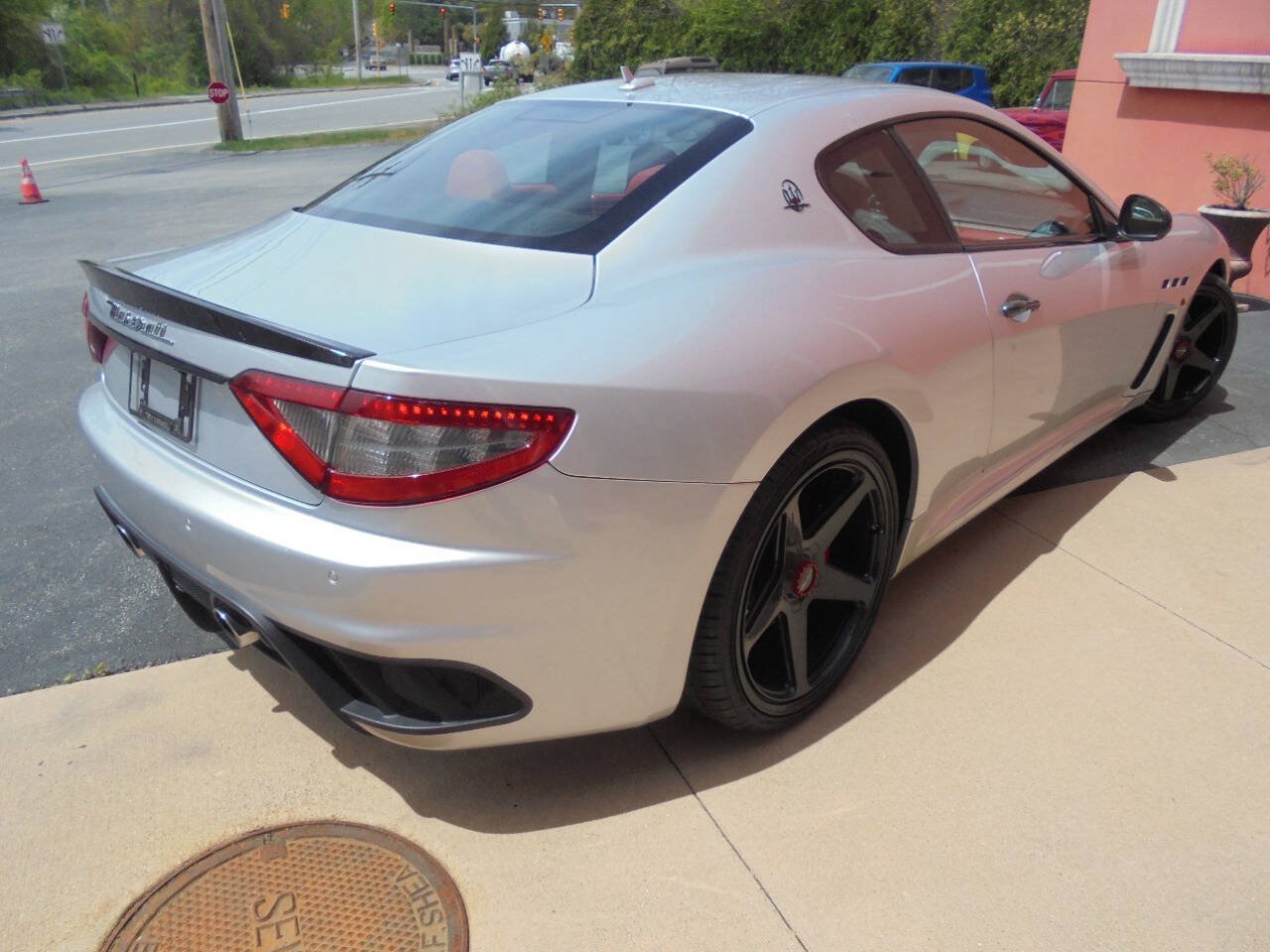 Used 2014 Maserati GranTurismo Sport RWD image 25