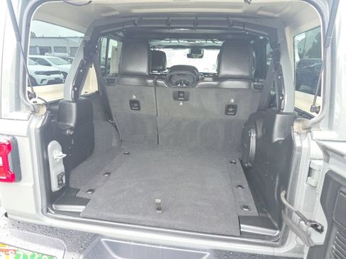 Used 2023 Jeep Wrangler Unlimited Rubicon 392 w/ Trailer Tow Package AWD/4WD image 12