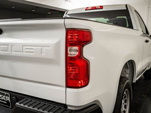 Used 2022 Chevrolet Silverado 1500 W/T w/ WT Value Package image 9