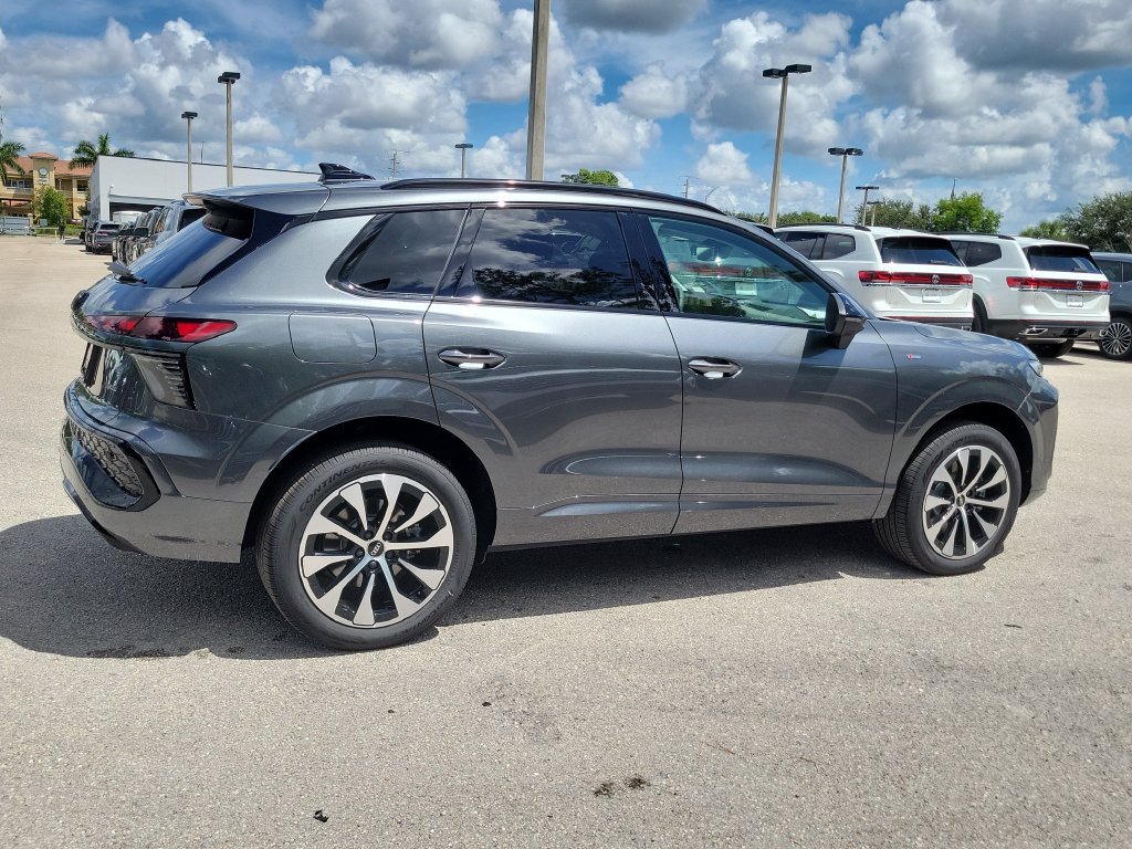 New 2026 Audi Q3 quattro 2.0T AWD/4WD image 4