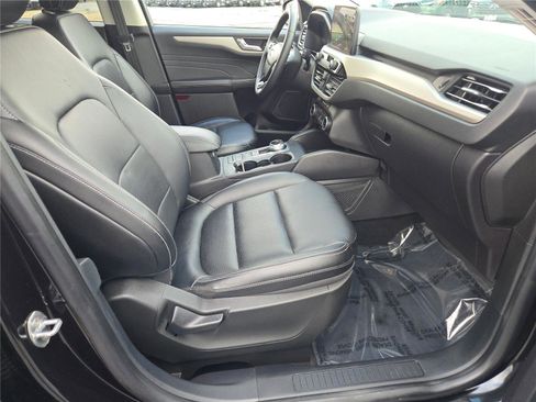 Used 2022 Ford Escape SEL image 7