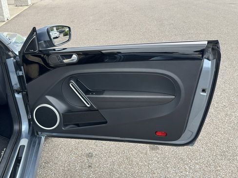 Used 2019 Volkswagen Beetle 2.0T Final Edition SEL image 40