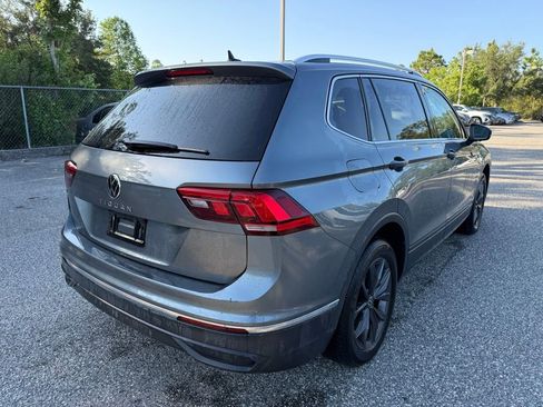 Used 2023 Volkswagen Tiguan SE FWD image 9