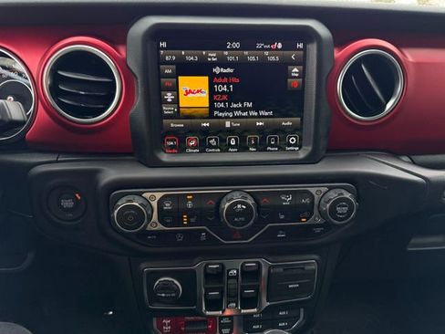 Used 2023 Jeep Gladiator Rubicon w/ Cold Weather Group image 8