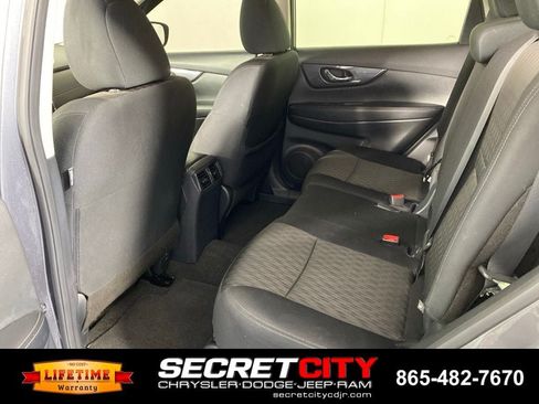 Used 2020 Nissan Rogue SV w/ Premium Package AWD/4WD image 27