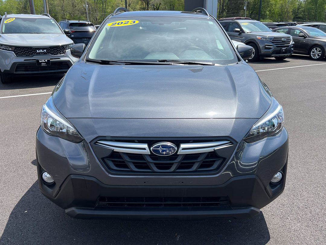 Used 2023 Subaru Crosstrek 2.0i Premium AWD/4WD image 12
