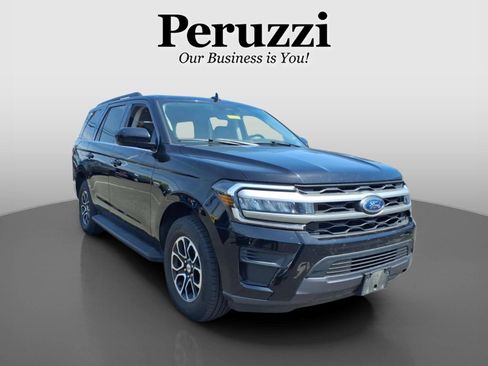 Used 2024 Ford Expedition XLT image 1