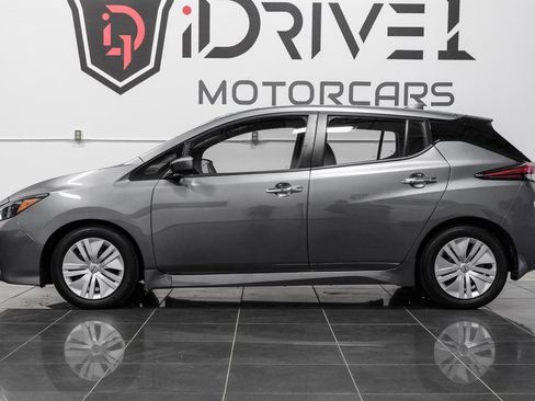 Used 2023 Nissan Leaf S image 12