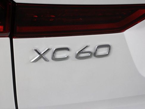 New 2026 Volvo XC60 B5 Plus w/ Protection Package Premier image 16