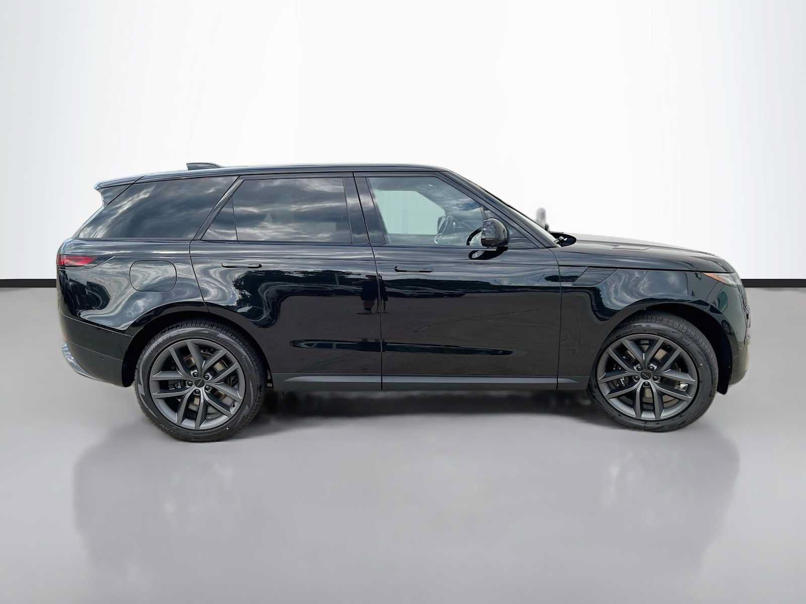 New 2027 Land Rover Range Rover Sport SE AWD/4WD image 6