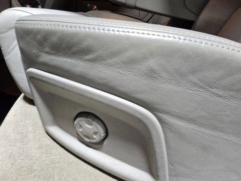 Used 2007 Audi S8 image 22