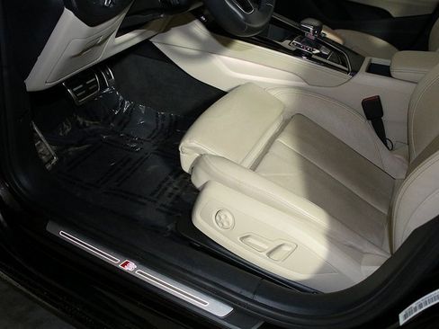 Used 2022 Audi A4 2.0T Premium Plus image 25