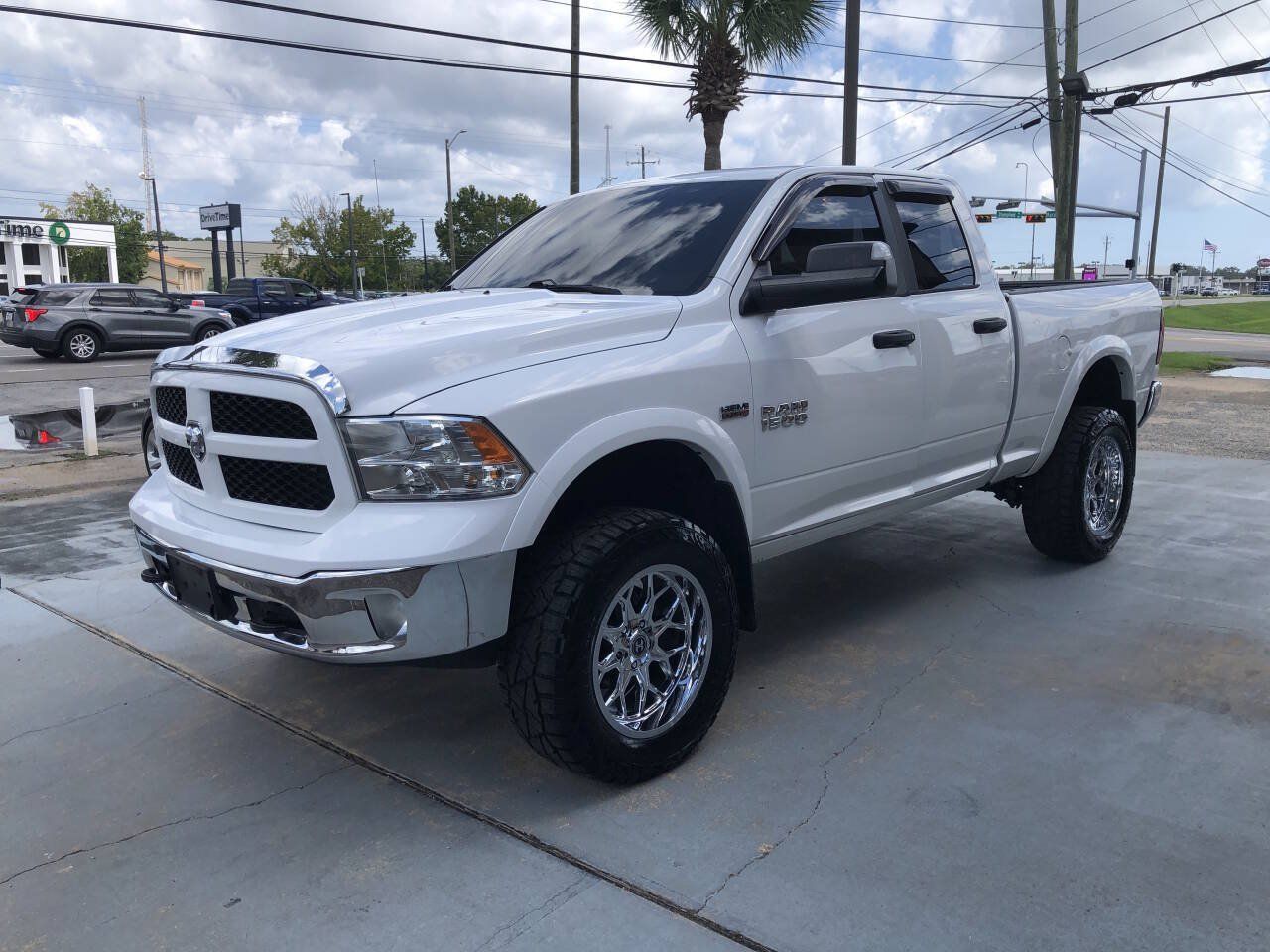 Used 2017 RAM 1500 Outdoorsman AWD/4WD image 5