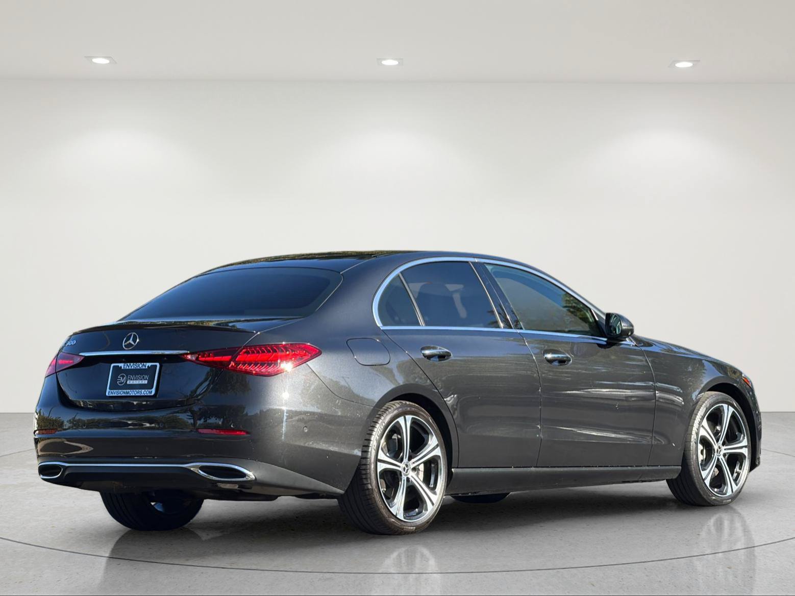 Used 2023 Mercedes-Benz C 300 Sedan image 5