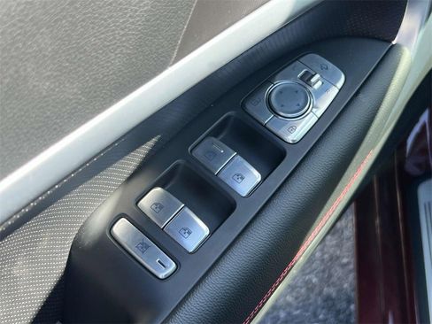 Used 2025 Genesis G70 2.5T w/ Sport Prestige Package image 14