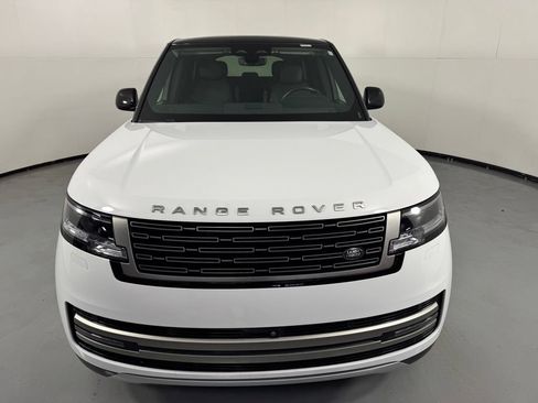 Used 2024 Land Rover Range Rover SE AWD/4WD image 2