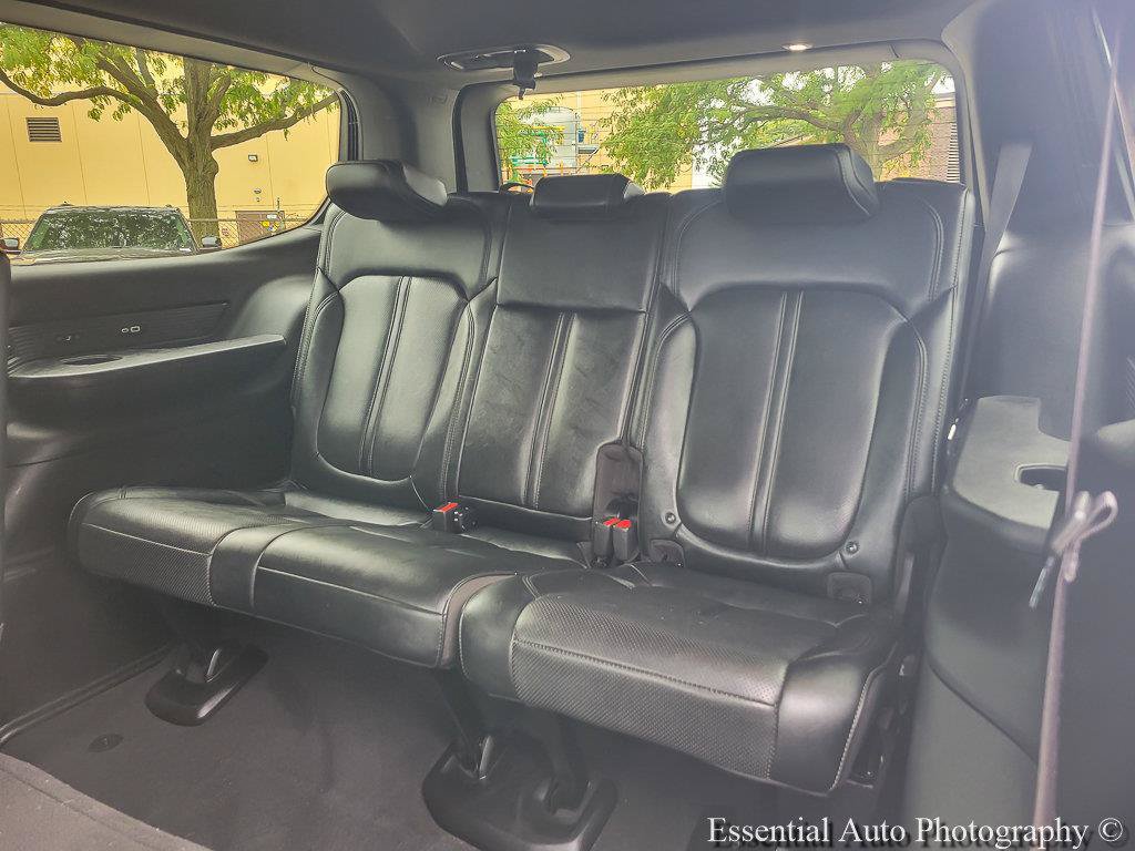 Used 2024 Jeep Wagoneer Series II w/ Flexible Seating Group RWD image 18