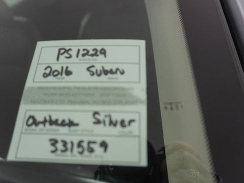 Used 2016 Subaru Outback 2.5i Limited image 40