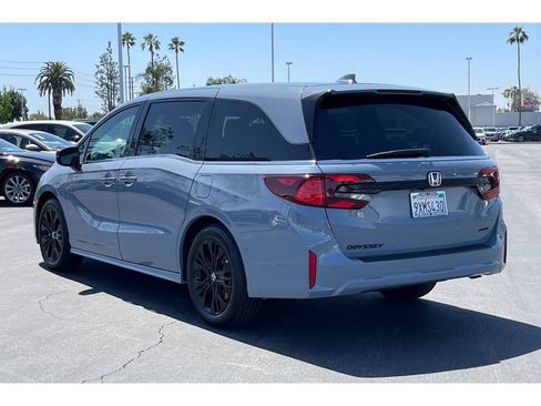 Certified 2026 Honda Odyssey Sport-L image 3