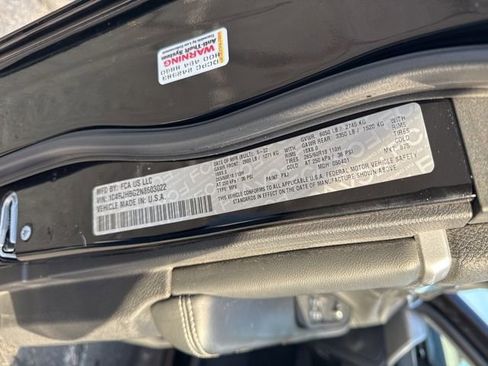 Certified 2022 Jeep Grand Cherokee Limited image 31