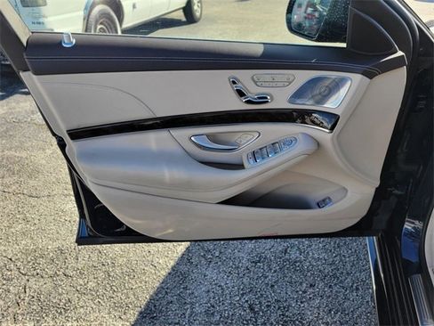 Used 2020 Mercedes-Benz S 560 Sedan image 14