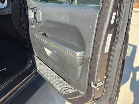 Used 2025 Jeep Wrangler Sahara 4xe image 18