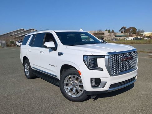 Used 2023 GMC Yukon Denali image 1