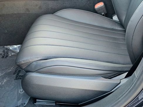 New 2026 Mercedes-Benz E 450 4MATIC Sedan image 17