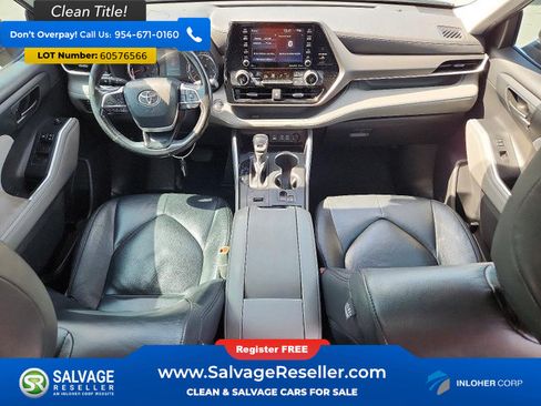 Used 2022 Toyota Highlander LE FWD image 11