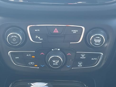 Used 2019 Jeep Compass Limited w/ Safety & Security Group AWD/4WD image 26