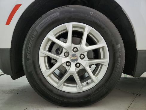 Used 2023 Chevrolet Equinox LS FWD image 31
