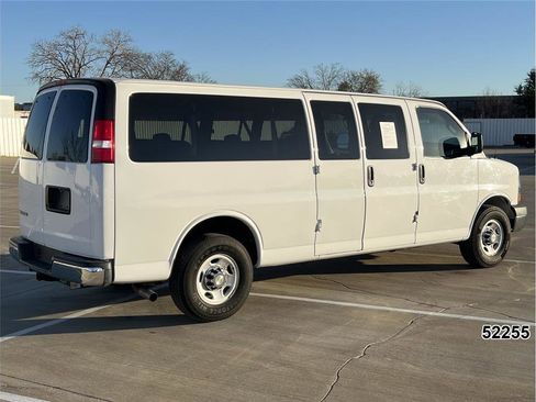 Used 2016 Chevrolet Express 3500 LT w/ LT Preferred Equipment Group image 2