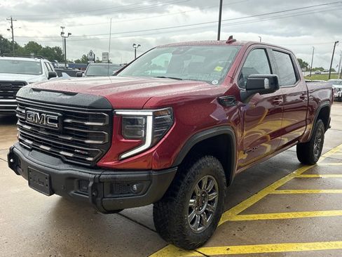 New 2026 GMC Sierra 1500 AT4X w/ LPO, Black Badging Package AWD/4WD image 9