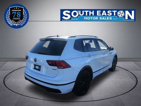 Used 2022 Volkswagen Tiguan SE R-Line image 6