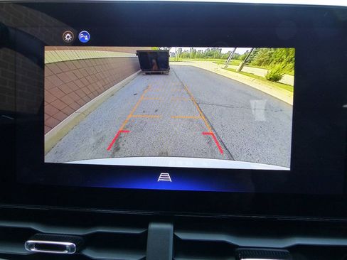 Used 2026 Chevrolet Equinox LT FWD image 46