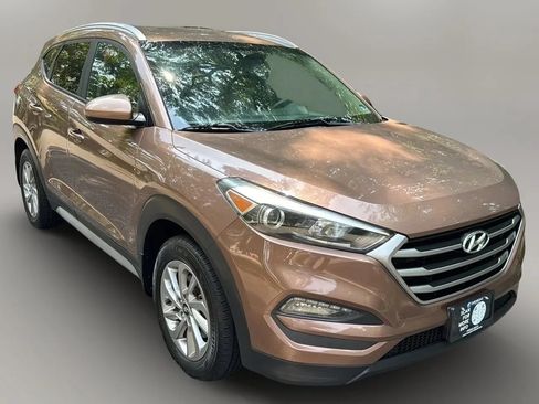 Used 2017 Hyundai Tucson SE w/ SE Popular Package 02 FWD image 16