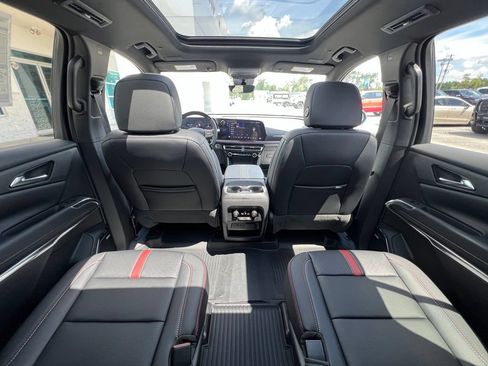 New 2026 Chevrolet Traverse RS w/ LPO, Floor Liner Package FWD image 11
