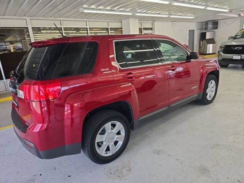 Used 2013 GMC Terrain SLE AWD/4WD image 6