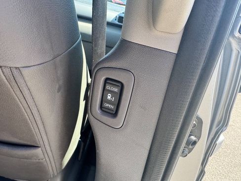 Used 2014 Honda Odyssey EX-L image 16