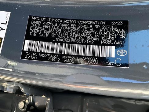 Used 2024 Toyota Prius Prime XSE image 32
