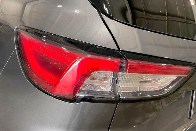 Used 2021 Ford Escape SEL w/ SEL Stealth AWD Package image 32