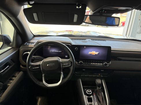 Used 2024 Chevrolet Colorado Z71 w/ Z71 Convenience Package 2 image 12