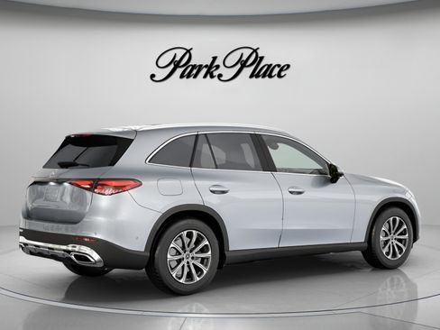 Used 2026 Mercedes-Benz GLC 300 4MATIC image 22