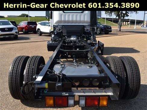 New 2025 Chevrolet Low Cab Forward 5500 XD image 13