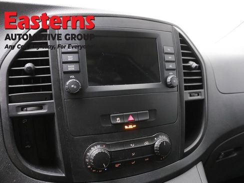 Used 2022 Mercedes-Benz Metris image 16